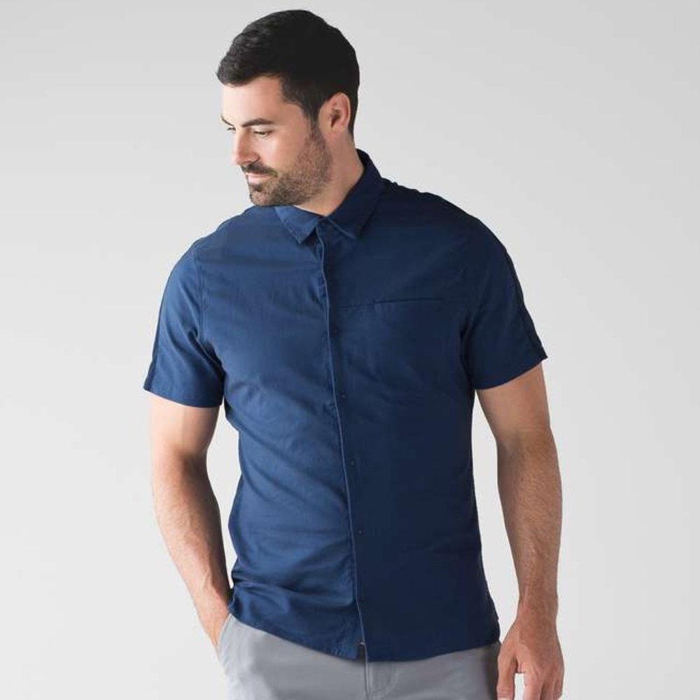 Men's Lululemon Snap To It Snap Front Short Sleeve Cotton Shirt Navy Blue